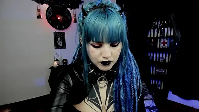 Snapshot of DimmuandDarkness chatting on 01-09-26, 08:10 DimmuandDarkness online show from 01-09-26, 08:10