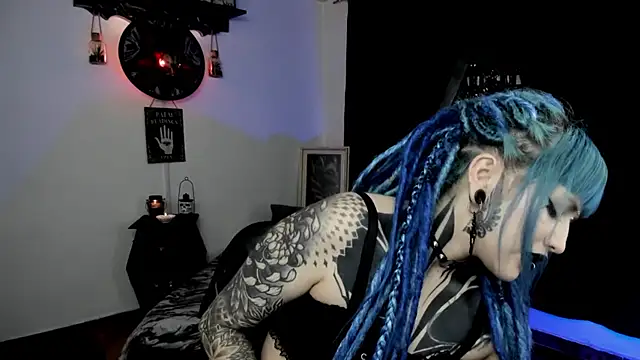 Snapshot of DimmuandDarkness chatting on 01-17-26, 08:41 DimmuandDarkness online show from 01-17-26, 08:41