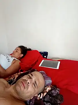 Snapshot of LEIRIS_Y_FRED_01 chatting on 12-25-24, 01:51 LEIRIS Y FRED 01 online show from 12-25-24, 01:51