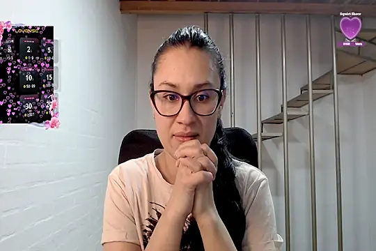 Snapshot of Jessie_Desire chatting on 02-06-26, 12:15 Jessie Desire online show from 02-06-26, 12:15