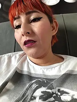 florecita9 online show from 11-19-25, 05:57