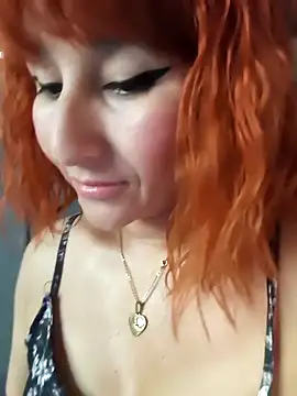 florecita9 online show from 02-02-26, 04:06