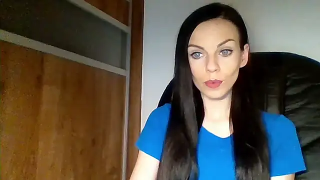 Snapshot of CassieSensual chatting on 03-04-25, 07:22 CassieSensual online show from 03-04-25, 07:22