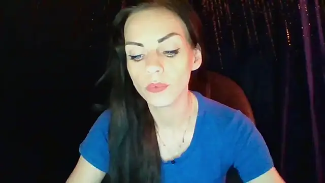 Snapshot of CassieSensual chatting on 09-18-25, 06:21 CassieSensual online show from 09-18-25, 06:21