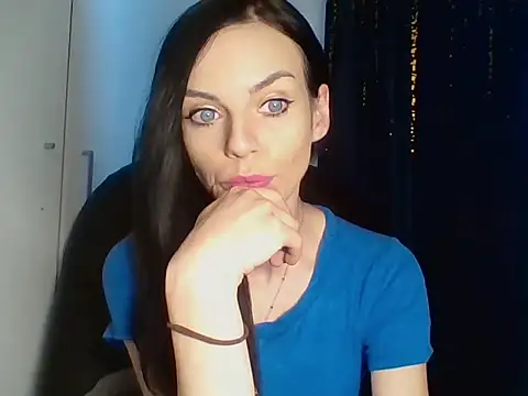 Snapshot of CassieSensual chatting on 10-12-25, 06:12 CassieSensual online show from 10-12-25, 06:12