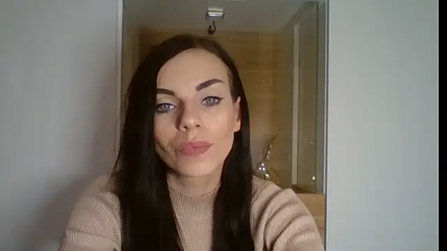 Snapshot of CassieSensual chatting on 12-04-25, 07:44 CassieSensual online show from 12-04-25, 07:44