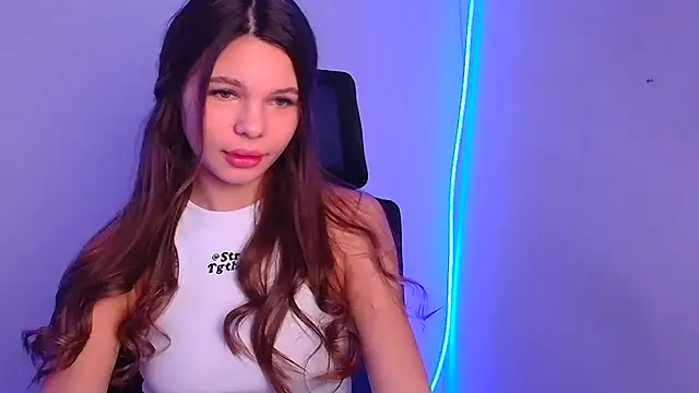 Snapshot of Hanna_Way chatting on 01-20-25, 06:42 Hanna Way online show from 01-20-25, 06:42