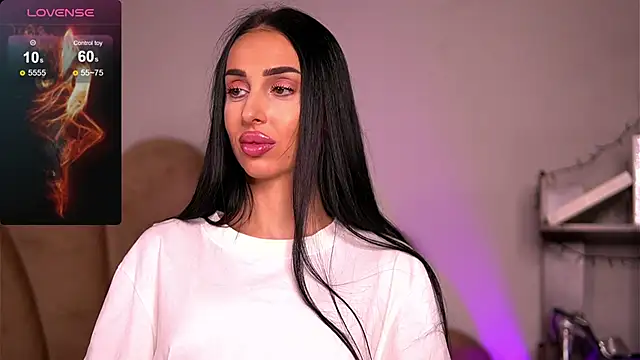 Snapshot of KairaAndrews chatting on 01-09-25, 06:47 KairaAndrews online show from 01-09-25, 06:47