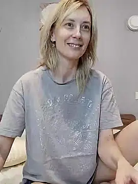 Snapshot of AvelinaLeoni chatting on 12-12-24, 06:57 AvelinaLeoni online show from 12-12-24, 06:57