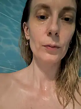 Snapshot of AvelinaLeoni chatting on 11-14-25, 07:34 AvelinaLeoni online show from 11-14-25, 07:34