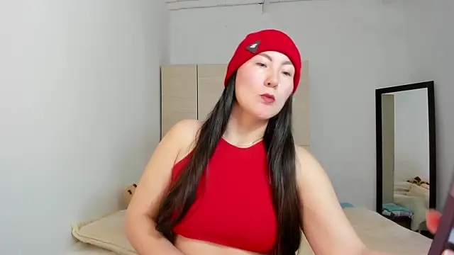 Elle Lee  online show from 09-10-25, 01:55