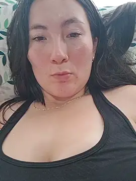 Elle Lee  online show from 04-15-26, 07:58