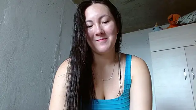 Snapshot of Elle_Lee_ chatting on 07-08-26, 02:10 Elle Lee online show from 07-08-26, 02:10