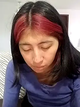 sarah12333 online show from 07-11-26, 11:06