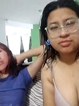 sarah12333 online show from 07-16-26, 04:07