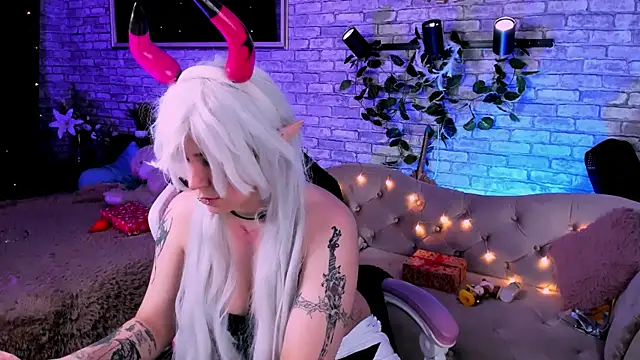 Alex Howell online show from 01-06-25, 02:26