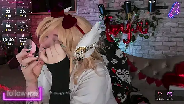 Alex Howell online show from 02-10-25, 08:53