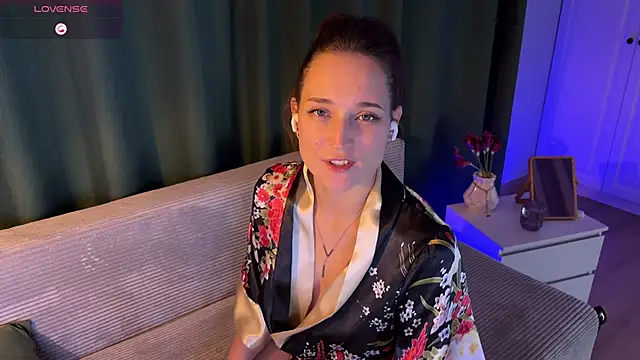 Pavlyna online show from 11-25-25, 07:14