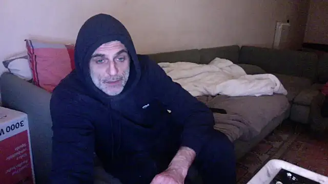 Snapshot of skossa777 chatting on 12-18-25, 04:40 skossa777 online show from 12-18-25, 04:40