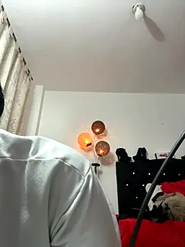 karenlennox1 online show from 11-08-25, 01:39