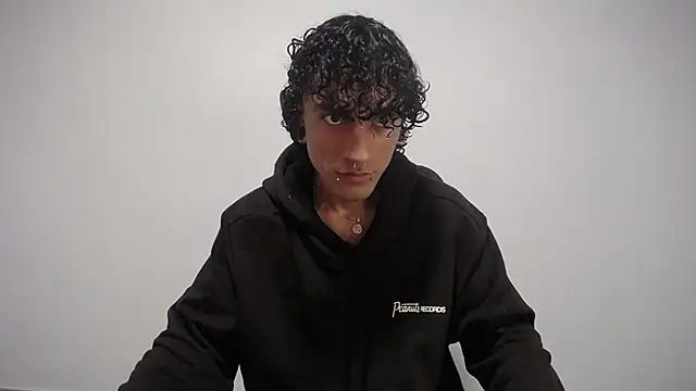 present the magic online show from 02-08-25, 09:25