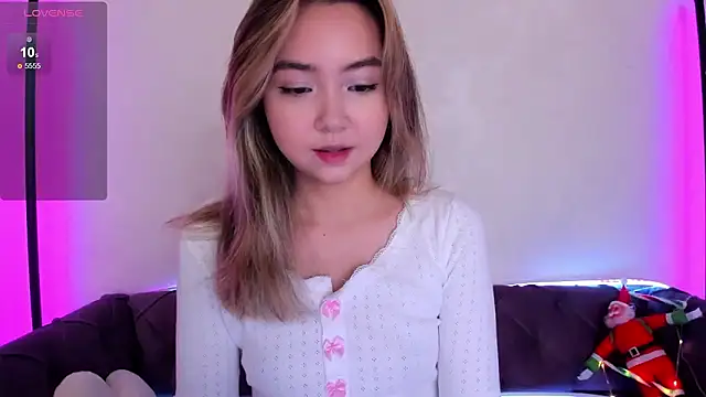 Fluffy Rose online show from 12-09-24, 01:51