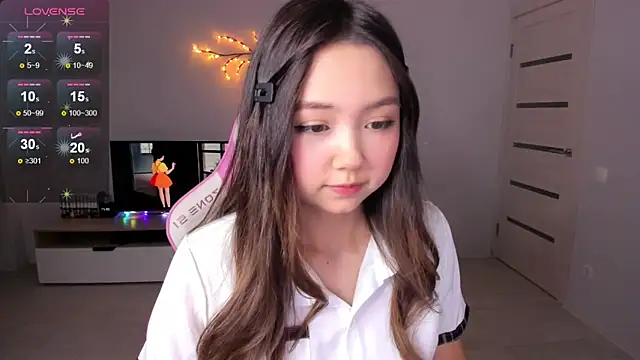 Fluffy Rose online show from 09-28-25, 02:28