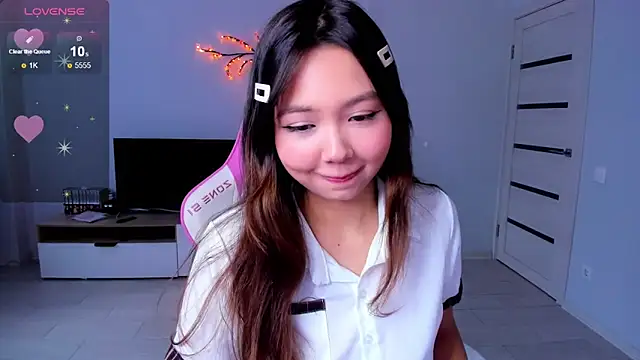 Fluffy Rose online show from 10-08-25, 01:58