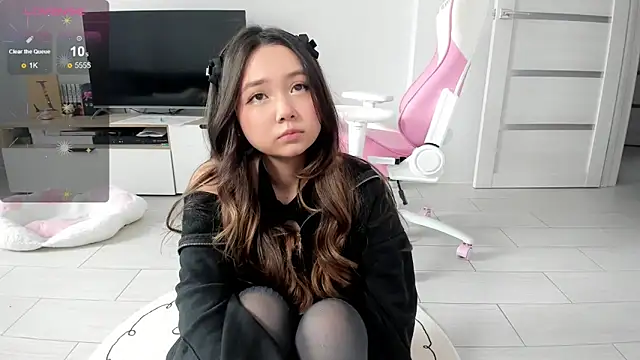 Fluffy Rose online show from 05-18-26, 03:13
