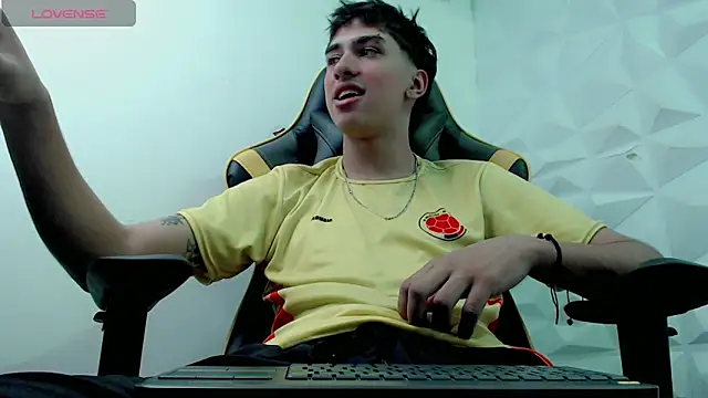 Jake tripp online show from 12-22-24, 03:44