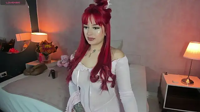 Snapshot of Paiige_peach chatting on 05-16-26, 11:31 Paiige peach online show from 05-16-26, 11:31