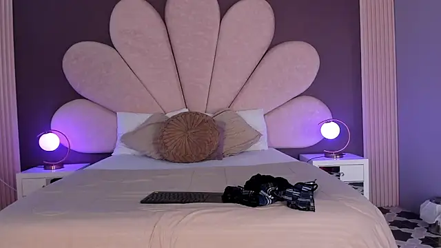 Susa1userma  online show from 04-16-26, 11:44