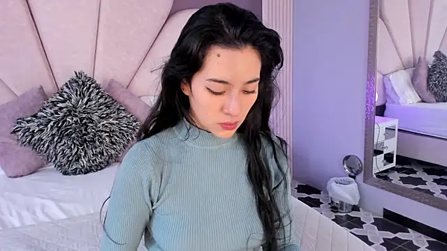 Susa1userma  online show from 04-18-26, 12:09