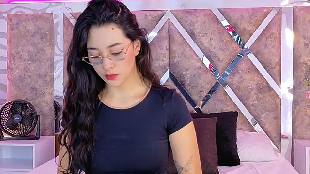 Susa1userma  online show from 05-29-26, 11:30