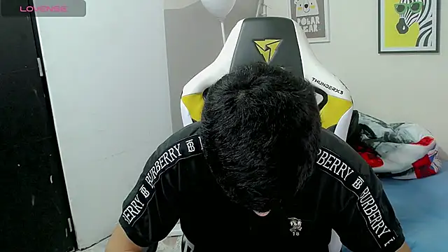 Snapshot of bby_santi chatting on 11-11-25, 12:16 bby santi online show from 11-11-25, 12:16