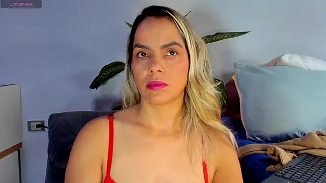 ClaraMariaMon online show from 02-14-25, 04:41