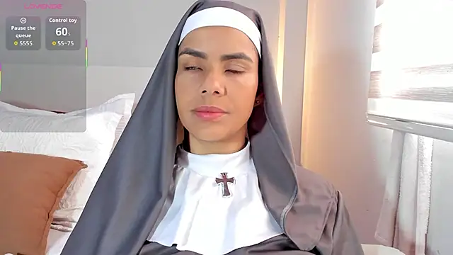 ClaraMariaMon online show from 11-11-25, 01:44