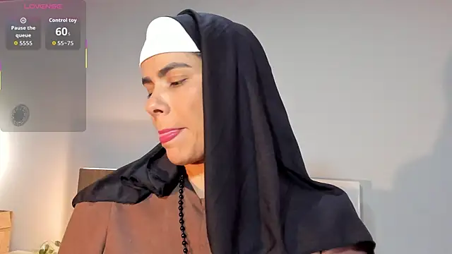 Snapshot of ClaraMariaMon chatting on 02-27-26, 04:18 ClaraMariaMon online show from 02-27-26, 04:18