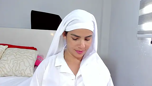 ClaraMariaMon online show from 04-27-26, 06:06