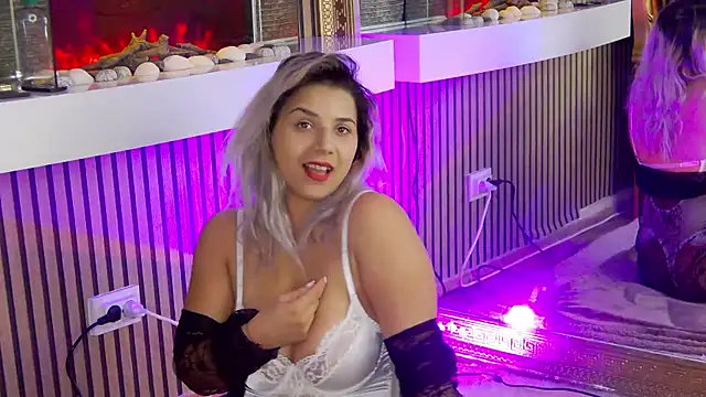 SweetMissXXX online show from 11-15-25, 08:44