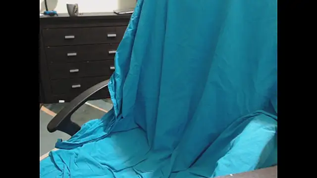 sexualtensionrelation online show from 12-18-25, 09:43