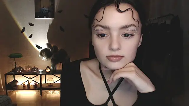 Snapshot of CuteRuby99 chatting on 10-29-25, 12:18 CuteRuby99 online show from 10-29-25, 12:18