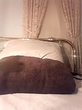 Snapshot of bigballs9 chatting on 03-02-25, 01:47 bigballs9 online show from 03-02-25, 01:47