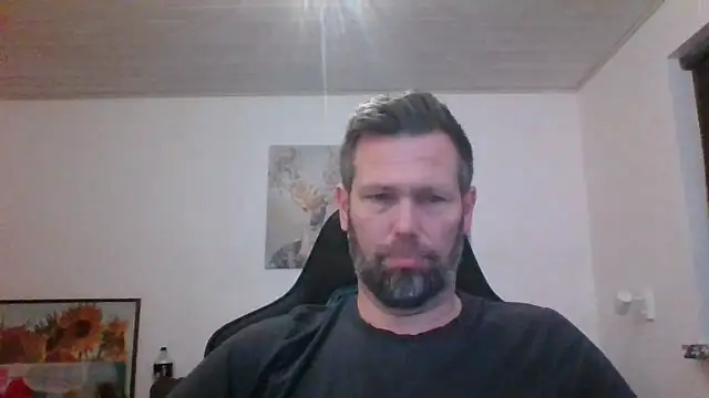 Snapshot of Gotta1 chatting on 12-20-25, 09:55 Gotta1 online show from 12-20-25, 09:55