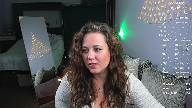 Snapshot of MissBecca chatting on 10-30-25, 10:27 MissBecca online show from 10-30-25, 10:27