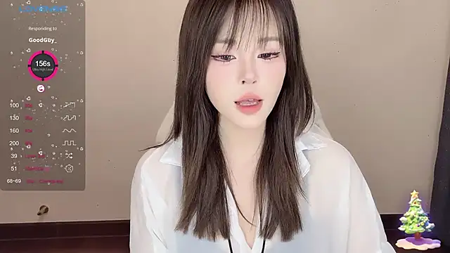 Snapshot of Mini-X chatting on 01-10-25, 11:00 Mini-X online show from 01-10-25, 11:00