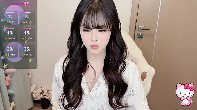 Snapshot of Mini-X chatting on 03-09-26, 11:09 Mini-X online show from 03-09-26, 11:09