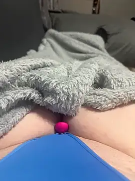 Snapshot of honeyyy24 chatting on 02-05-25, 06:48 honeyyy24 online show from 02-05-25, 06:48