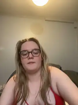 Snapshot of honeyyy24 chatting on 02-16-25, 05:48 honeyyy24 online show from 02-16-25, 05:48