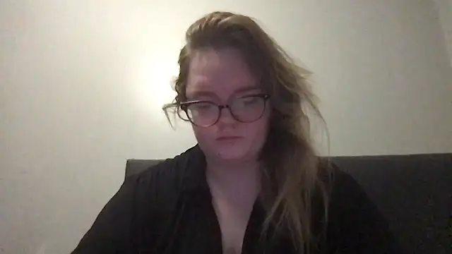 Snapshot of honeyyy24 chatting on 11-01-25, 12:40 honeyyy24 online show from 11-01-25, 12:40